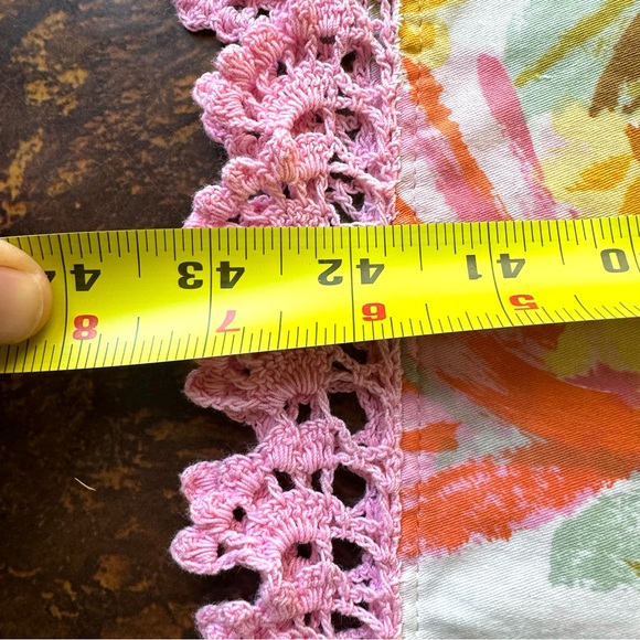 Vintage Floral & Crochet Lace Square Tablecloth - Picture 15 of 15